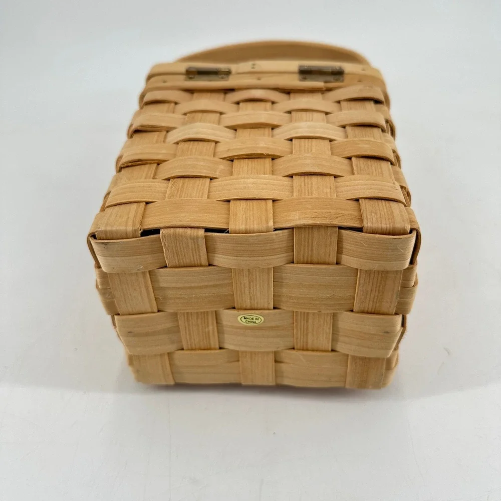 Small Woven Wood Basket with Hinged Lid and Handle Natural Brown Farmhouse Decor